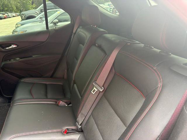 Used 2022 Chevrolet Equinox RS w/ RS Leather Package FWD image 11