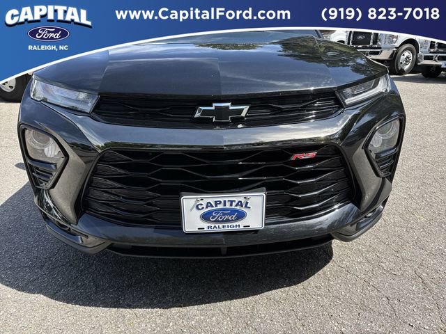 Used 2023 Chevrolet TrailBlazer RS w/ Sun and Liftgate Package image 9