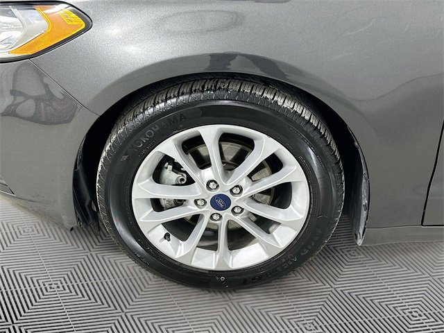 Certified 2019 Ford Fusion SE image 29