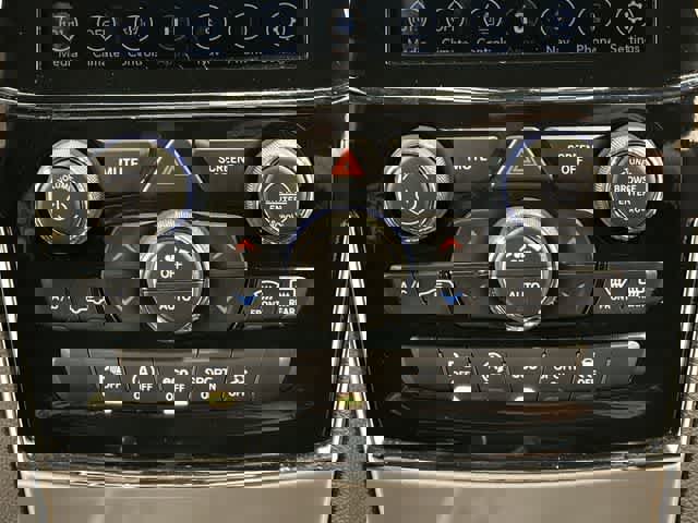 Used 2021 Jeep Grand Cherokee Laredo X image 15