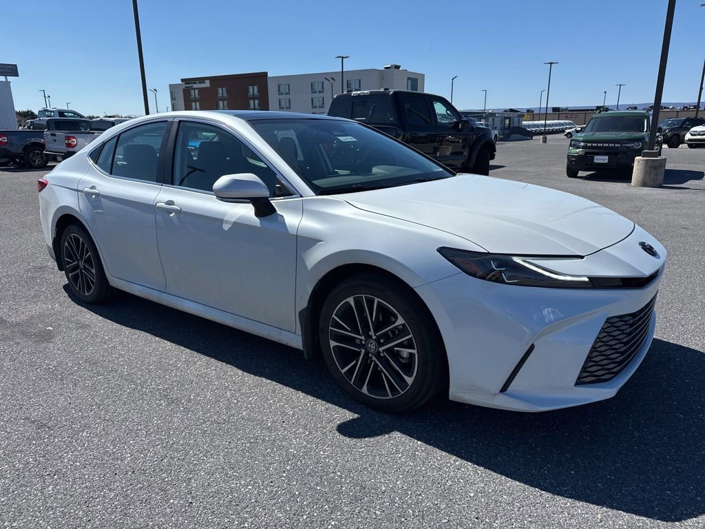 Used 2026 Toyota Camry XLE AWD/4WD image 4