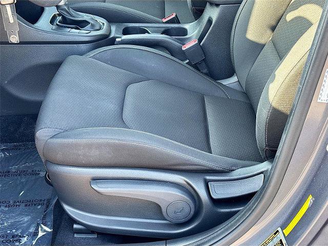 Used 2018 Hyundai Elantra GT FWD image 19