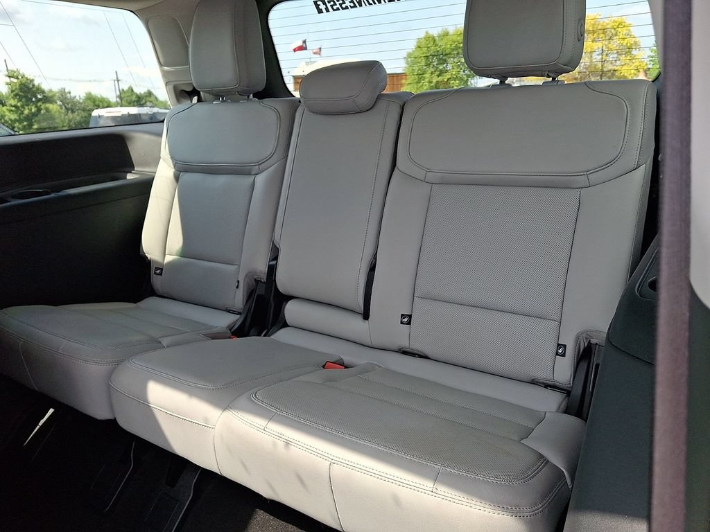 Certified 2025 Ford Expedition Platinum w/ Driver's Package AWD/4WD image 11