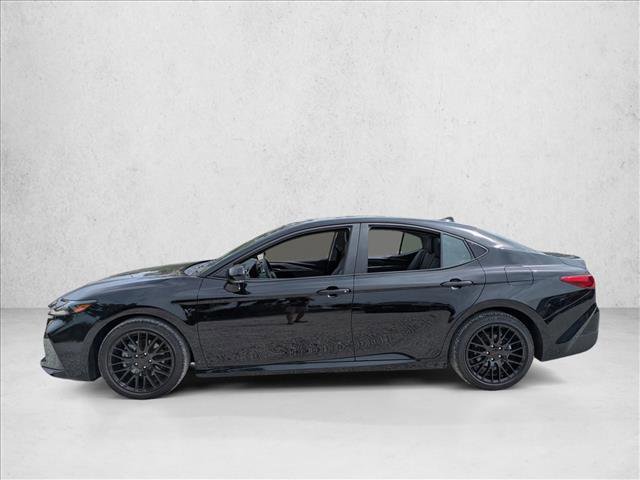 Used 2025 Toyota Camry LE image 5