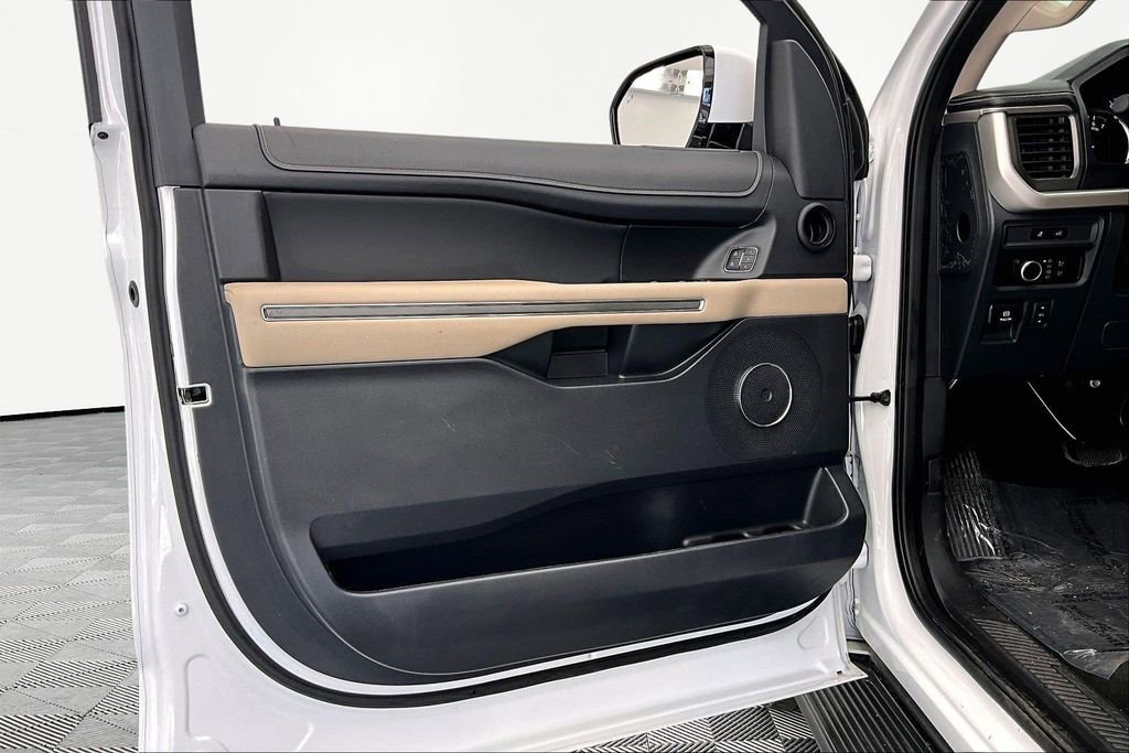 Certified 2024 Ford Expedition Max XLT image 23