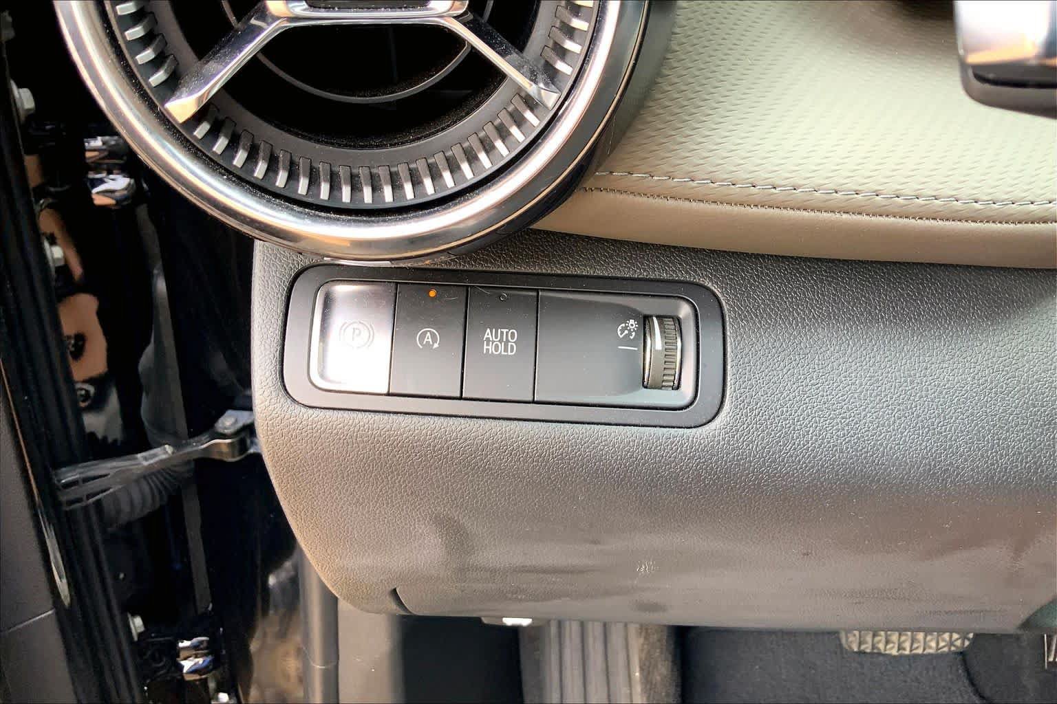 Used 2025 Chevrolet Equinox LT w/ Convenience Package II FWD image 36