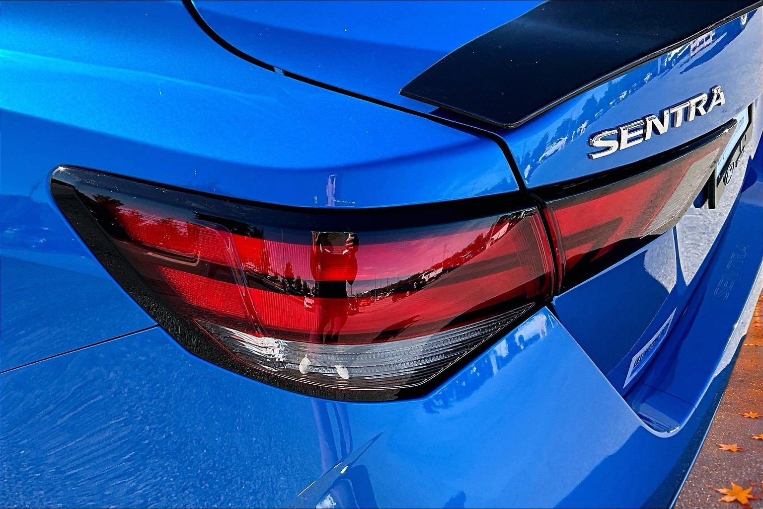Used 2025 Nissan Sentra SV w/ SV Premium Package FWD image 23