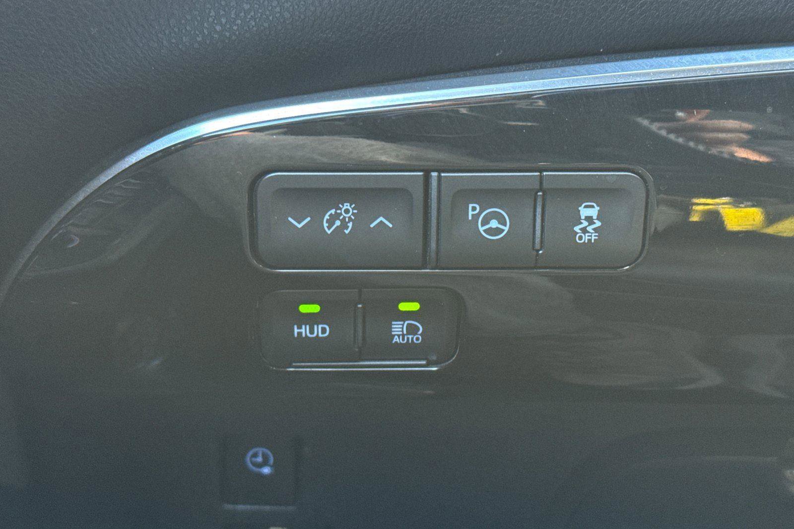 Used 2022 Toyota Prius Prime Limited image 31