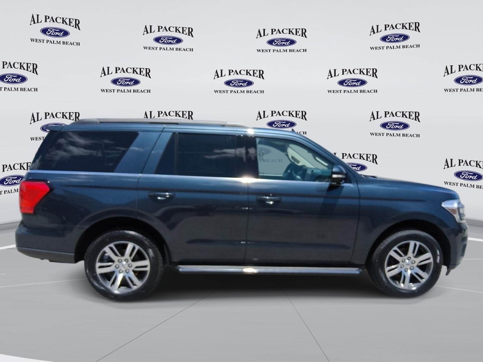 Certified 2023 Ford Expedition XLT RWD image 6