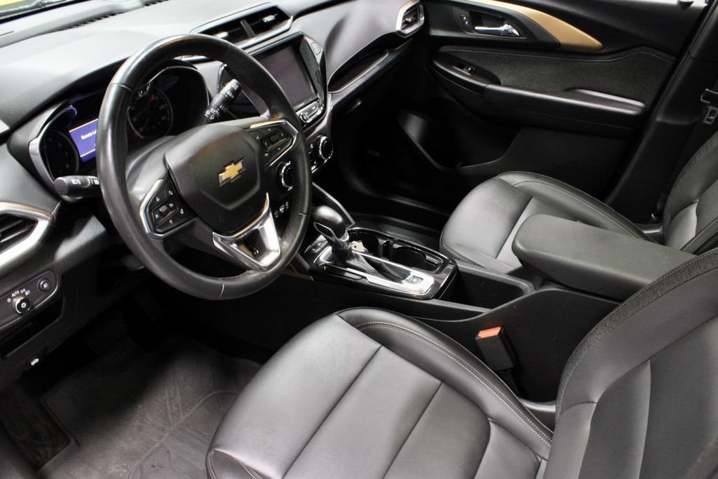 Used 2023 Chevrolet TrailBlazer ACTIV w/ Sun and Liftgate Package FWD image 24