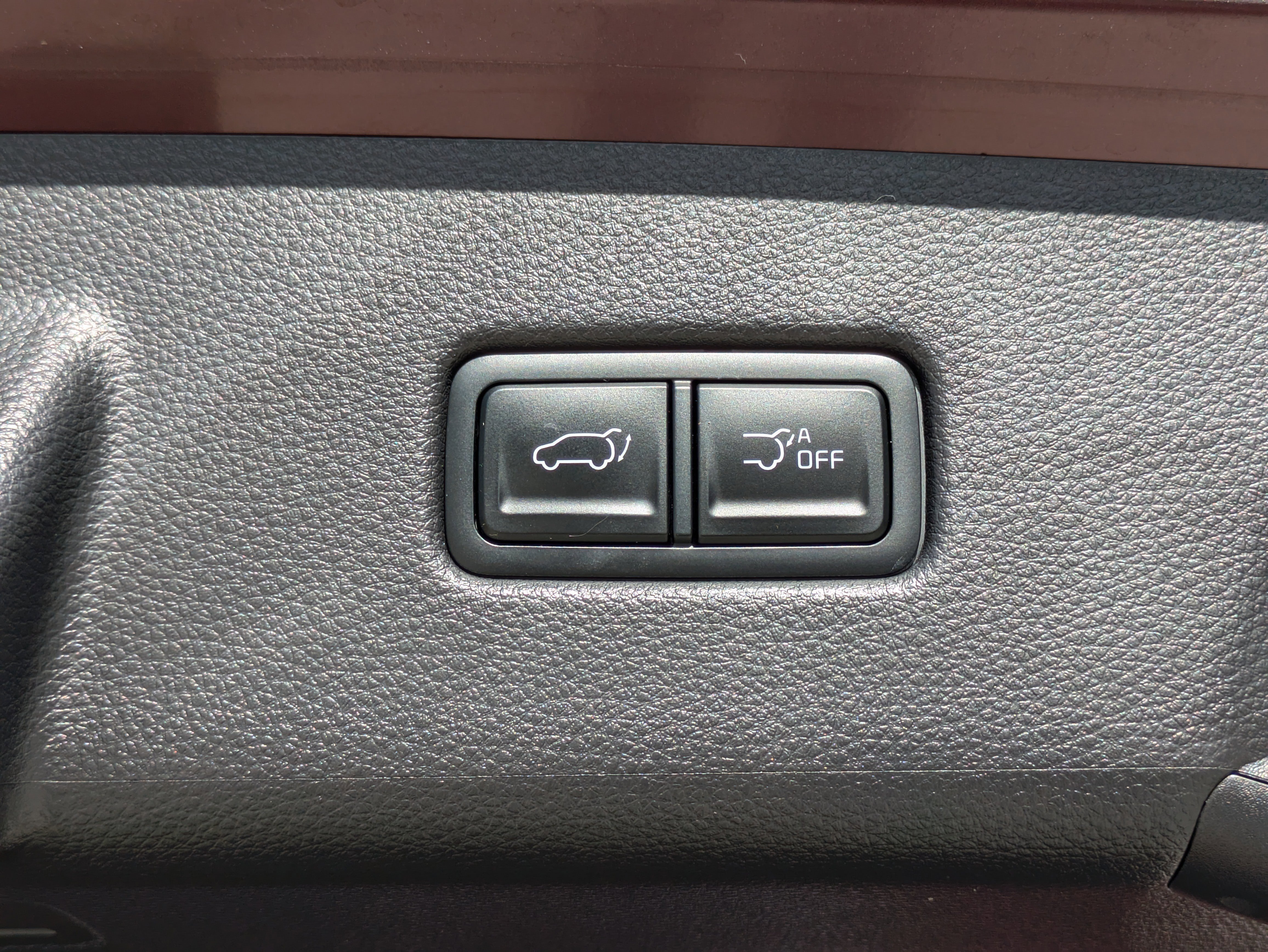 Used 2024 Kia Carnival EX image 14