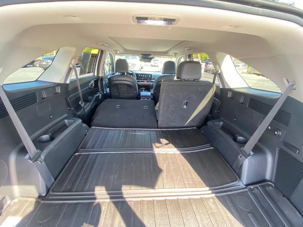 Used 2025 Kia Sorento S w/ Panoramic Sunroof Package FWD image 30