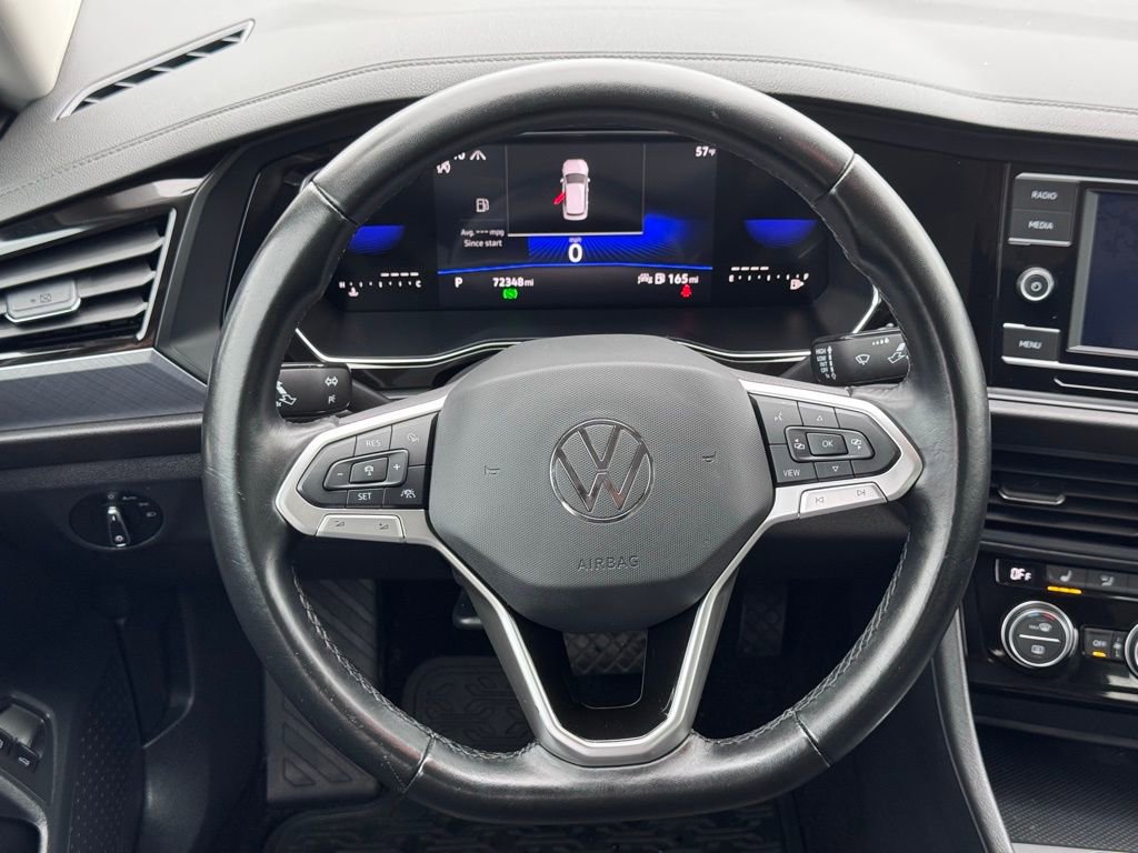 Used 2023 Volkswagen Jetta SE FWD image 14