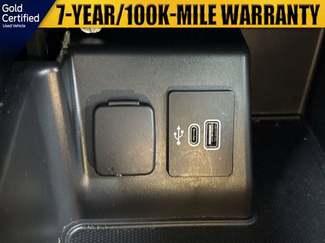 Certified 2025 Ford Explorer Active RWD image 31