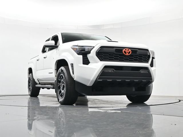 Used 2025 Toyota Tacoma TRD Sport AWD/4WD image 33