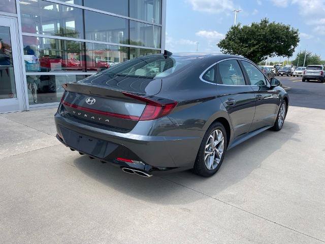 Used 2022 Hyundai Sonata SEL w/ Convenience Package FWD image 5