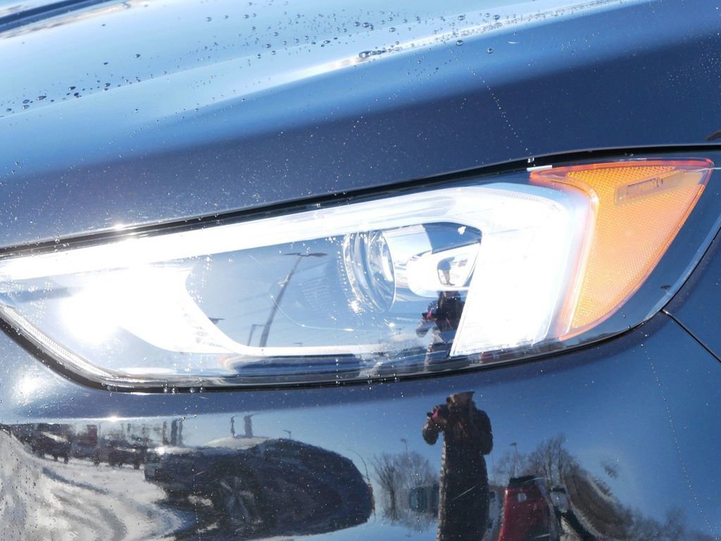 Certified 2022 Ford Edge SEL w/ Convenience Package image 5