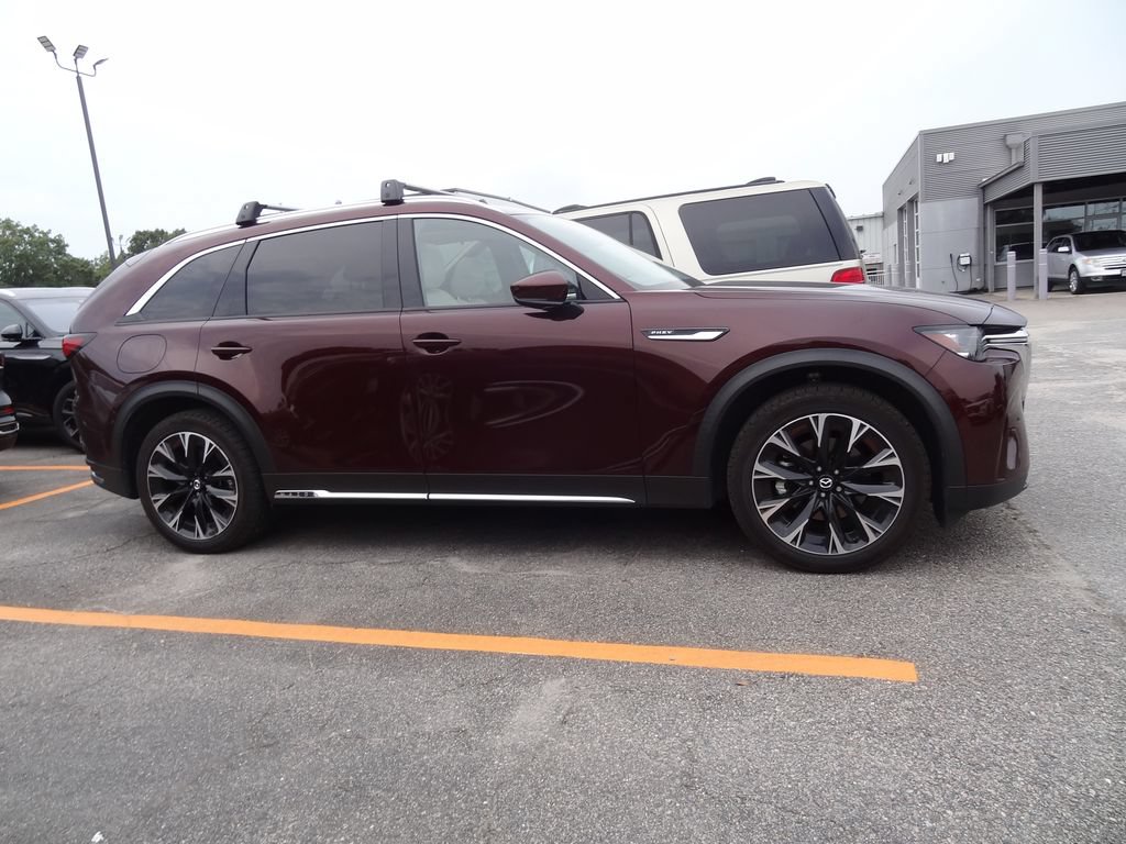 Used 2025 MAZDA CX-90 Plug-In Hybrid w/ Premium Plus AWD/4WD image 5