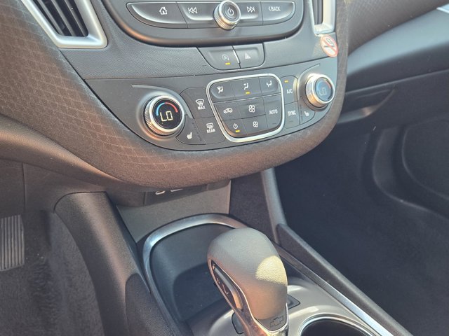 Used 2025 Chevrolet Malibu LT FWD image 22