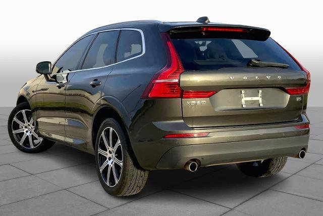Used 2020 Volvo XC60 T5 Momentum image 2