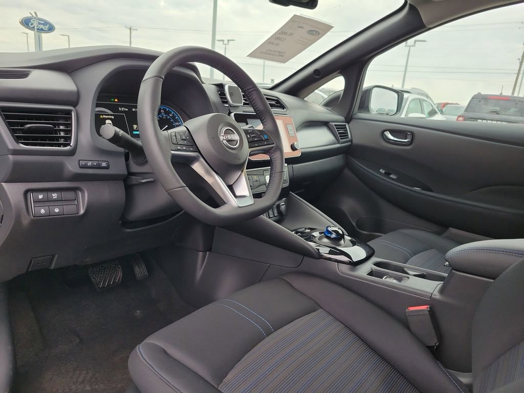 Used 2025 Nissan Leaf SV Plus image 20