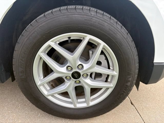 Certified 2024 Ford Edge SEL w/ Convenience Package AWD/4WD image 4