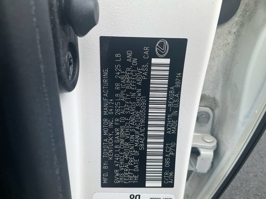 Used 2024 Lexus ES 300h w/ Technology Package FWD image 18