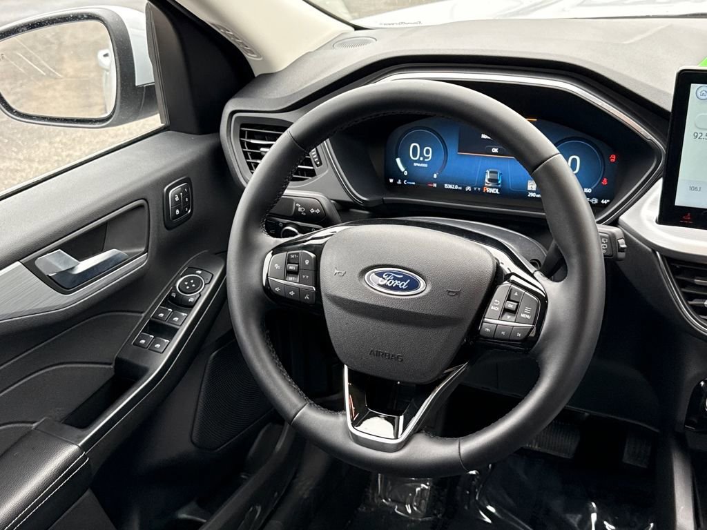 Certified 2025 Ford Escape Platinum image 14