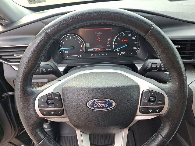 Certified 2024 Ford Explorer XLT w/ Equipment Group 202A AWD/4WD image 15