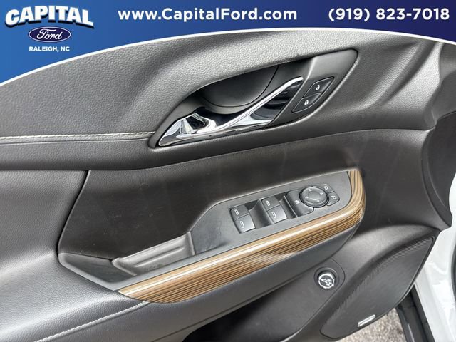 Used 2023 GMC Acadia SLE w/ Driver Convenience Package image 19