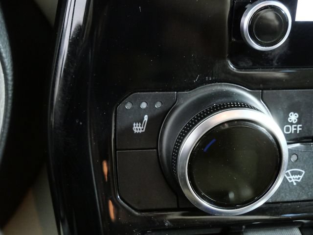 Used 2023 Toyota Highlander XLE AWD/4WD image 29