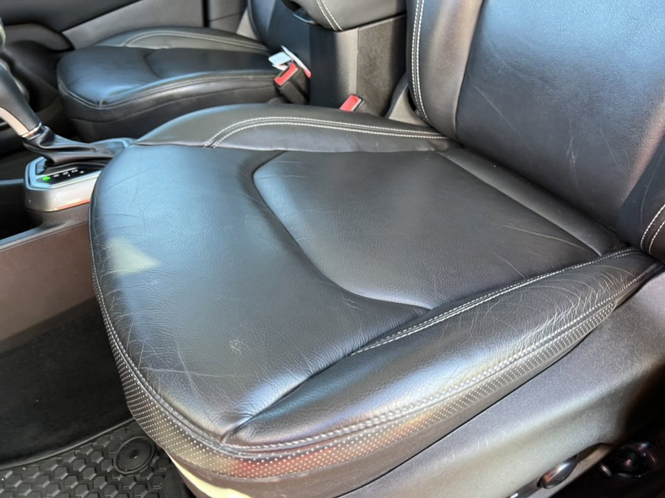 Used 2022 Jeep Renegade Limited w/ Sun, Sound & Wheels Group image 16