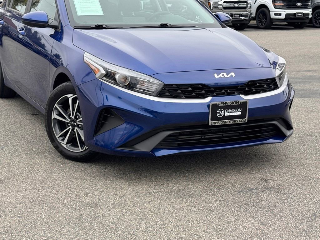Used 2024 Kia Forte LXS FWD image 3
