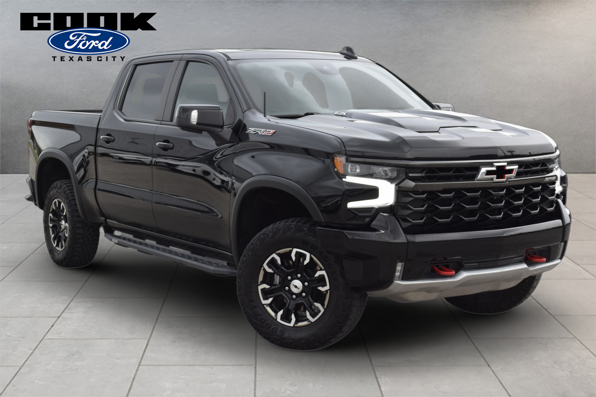 Used 2024 Chevrolet Silverado 1500 ZR2 AWD/4WD image 3