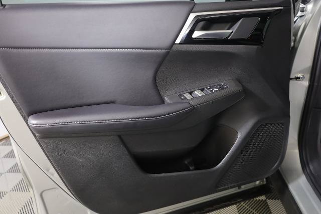 Used 2024 Mitsubishi Outlander SE AWD/4WD image 31