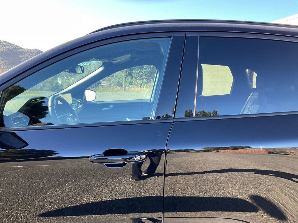 Certified 2024 Ford Escape ST-Line Elite w/ Premium Technology Package image 35