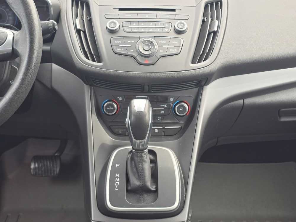 Certified 2017 Ford C-MAX Energi SE FWD image 13
