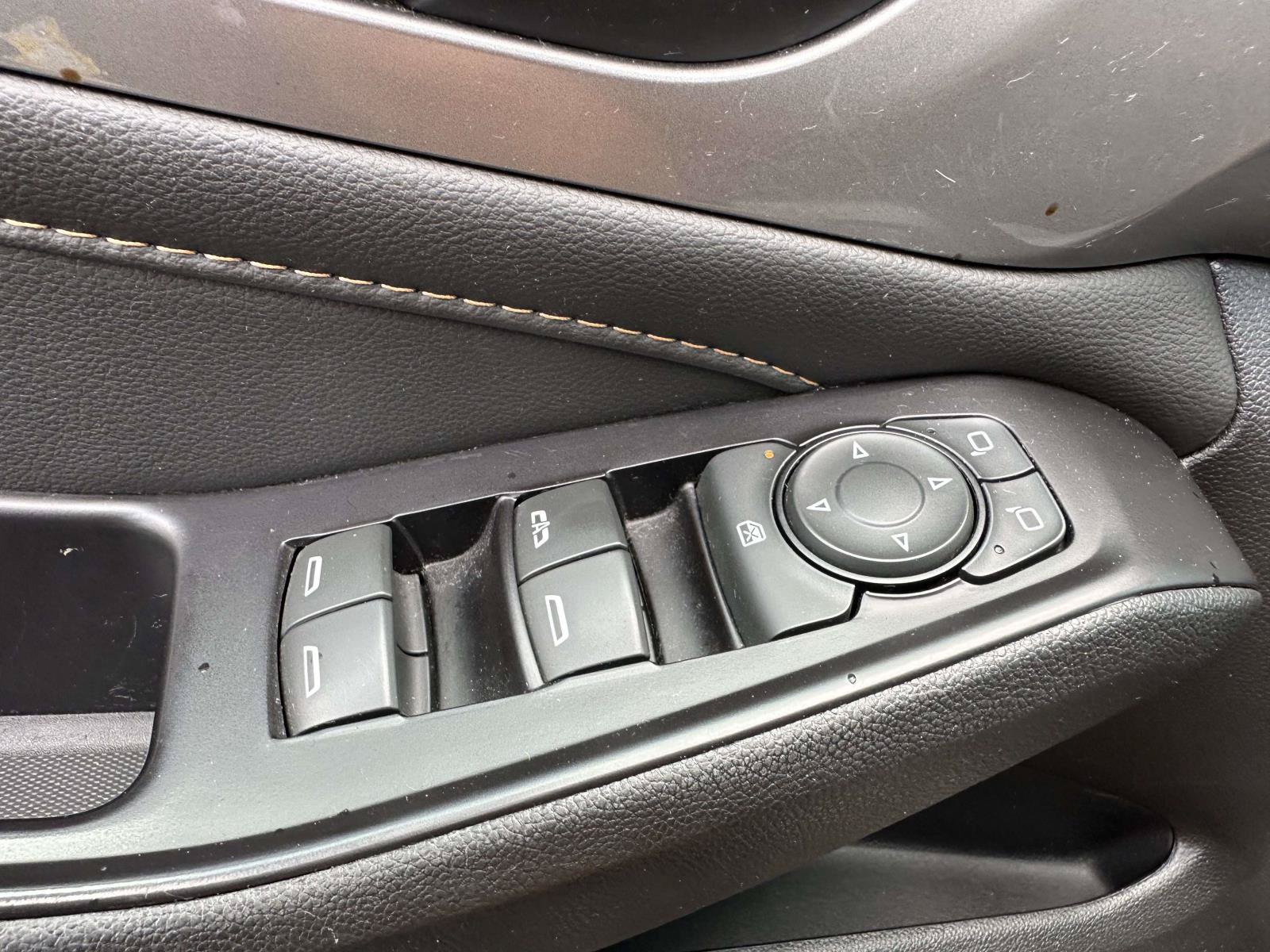 Used 2020 Chevrolet Traverse LT AWD/4WD image 33