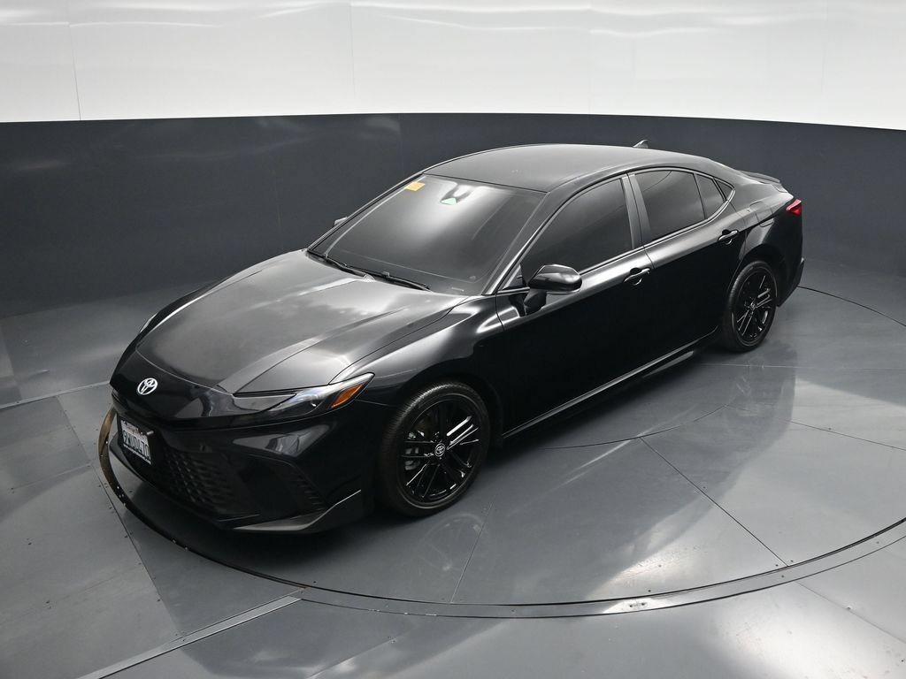 Used 2026 Toyota Camry SE FWD image 37