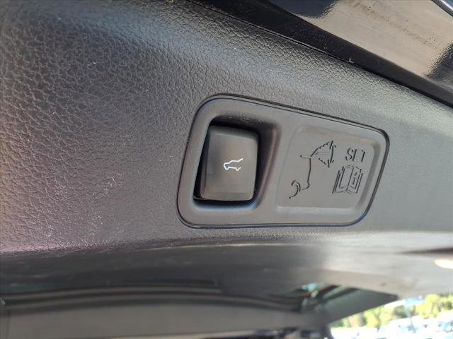 Certified 2024 Ford Expedition XLT image 7