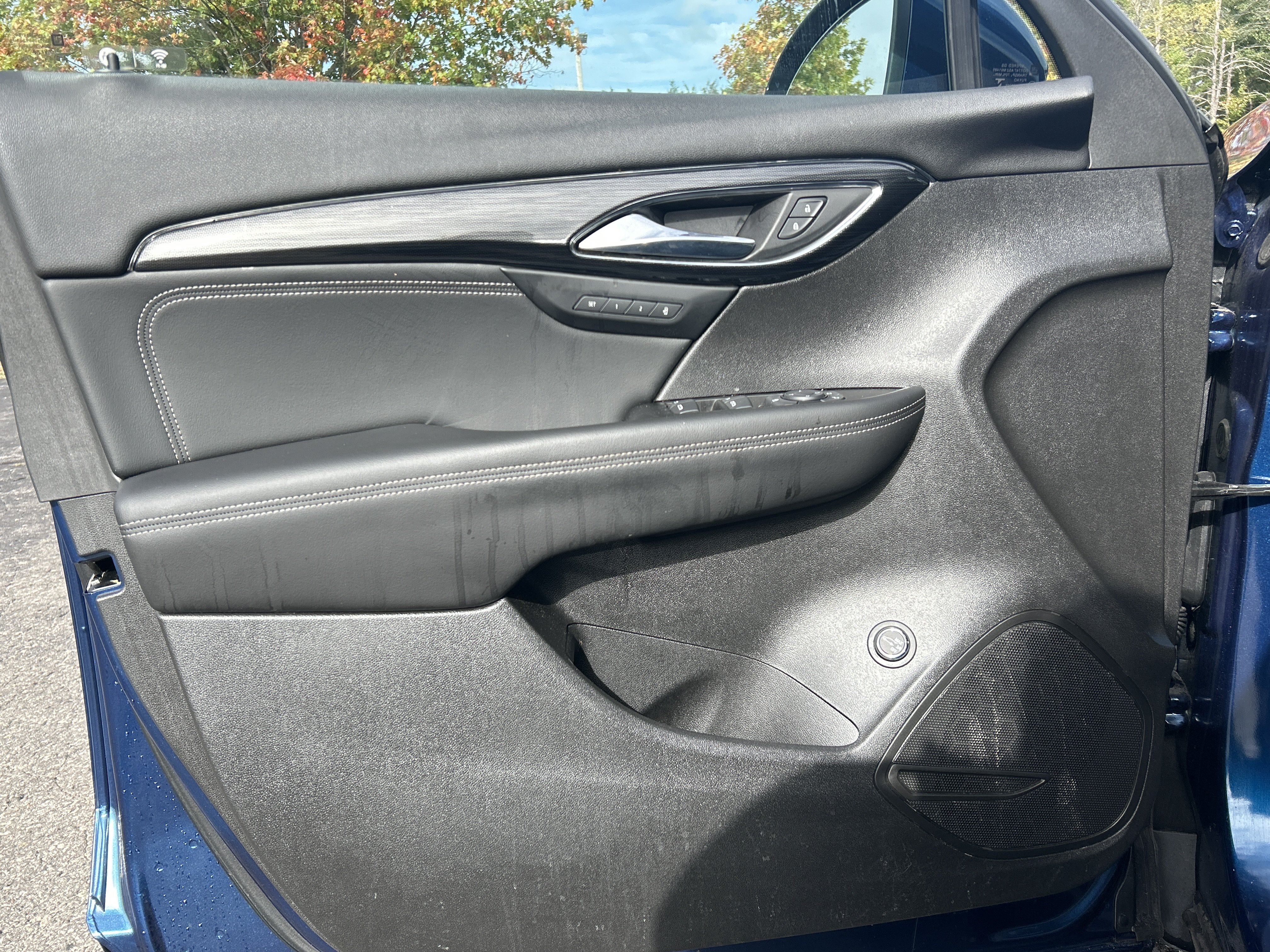 Used 2023 Buick Envision Essence FWD image 9