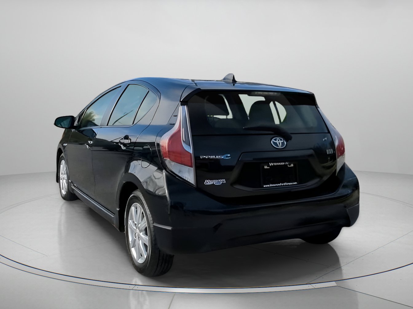 Used 2017 Toyota Prius C Two image 21
