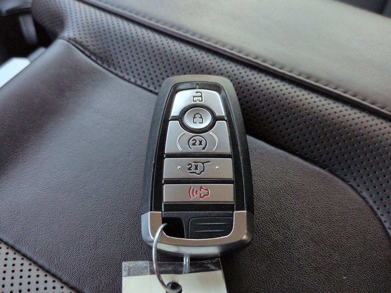 Certified 2025 Ford Expedition Platinum w/ Platinum Ultimate Package image 30