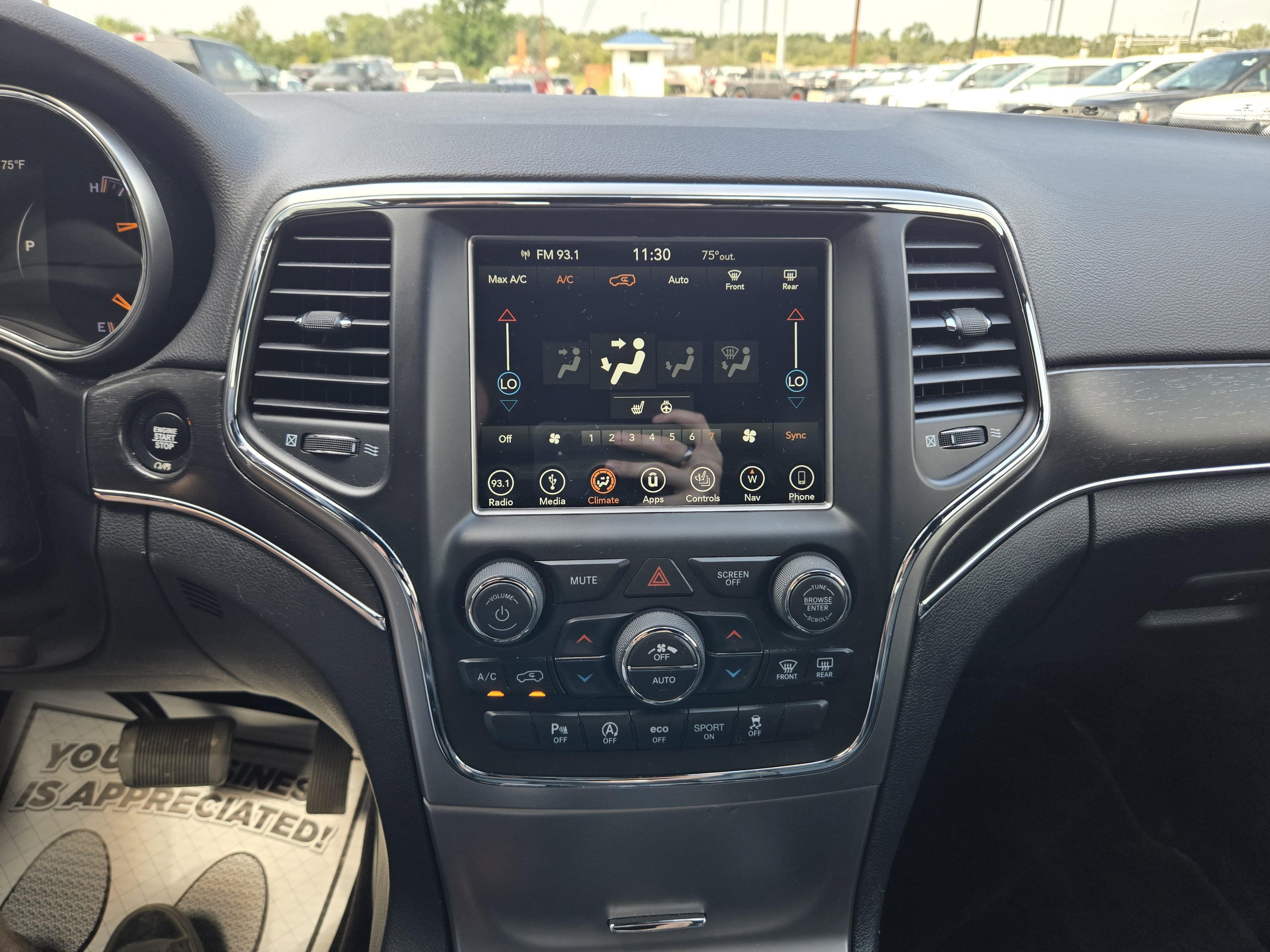 Used 2018 Jeep Grand Cherokee Limited image 23