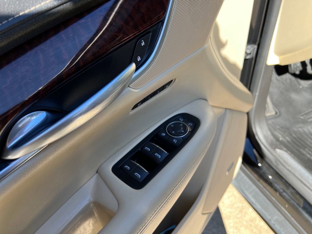 Used 2019 Cadillac XT5 Premium Luxury image 12