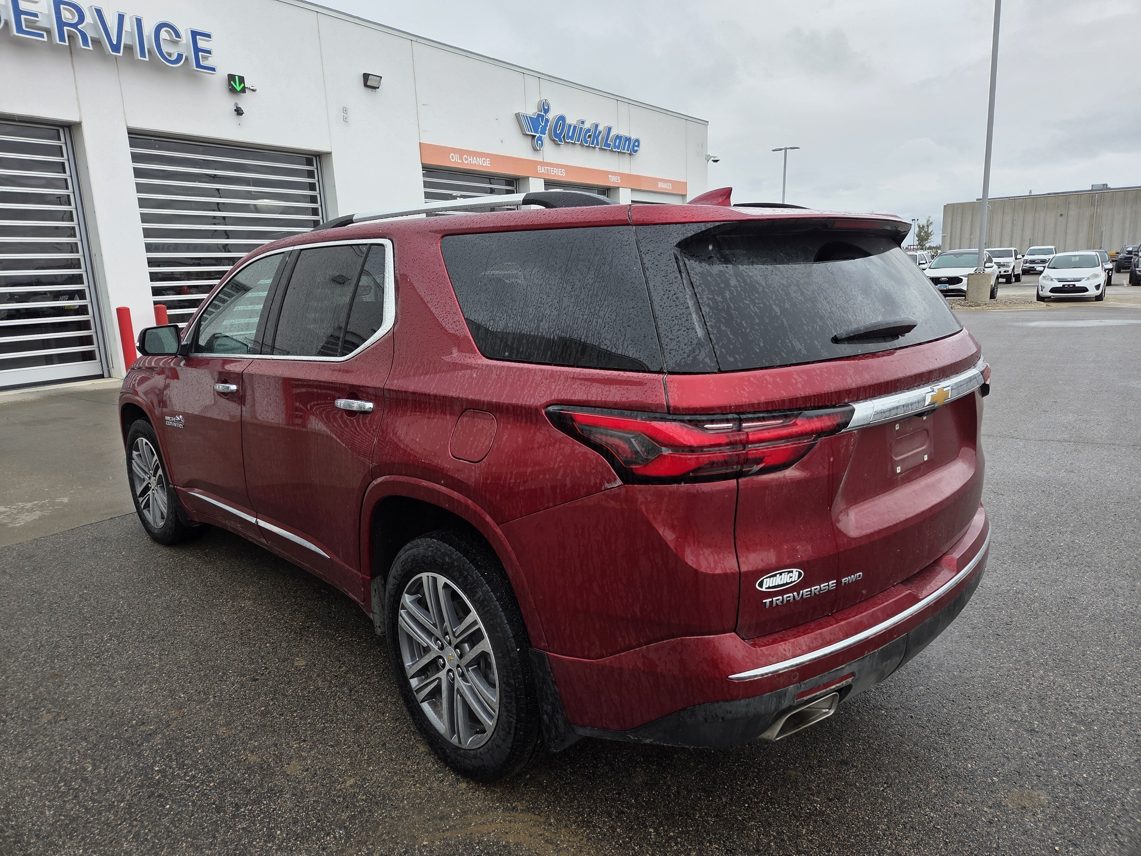 Used 2023 Chevrolet Traverse High Country AWD/4WD image 4