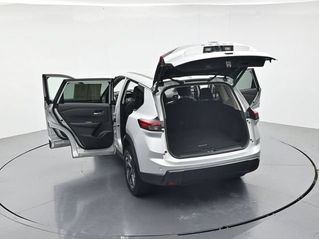 Used 2025 Nissan Rogue SV FWD image 45