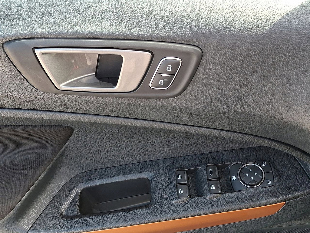 Certified 2022 Ford EcoSport SE w/ SE Convenience Package image 15