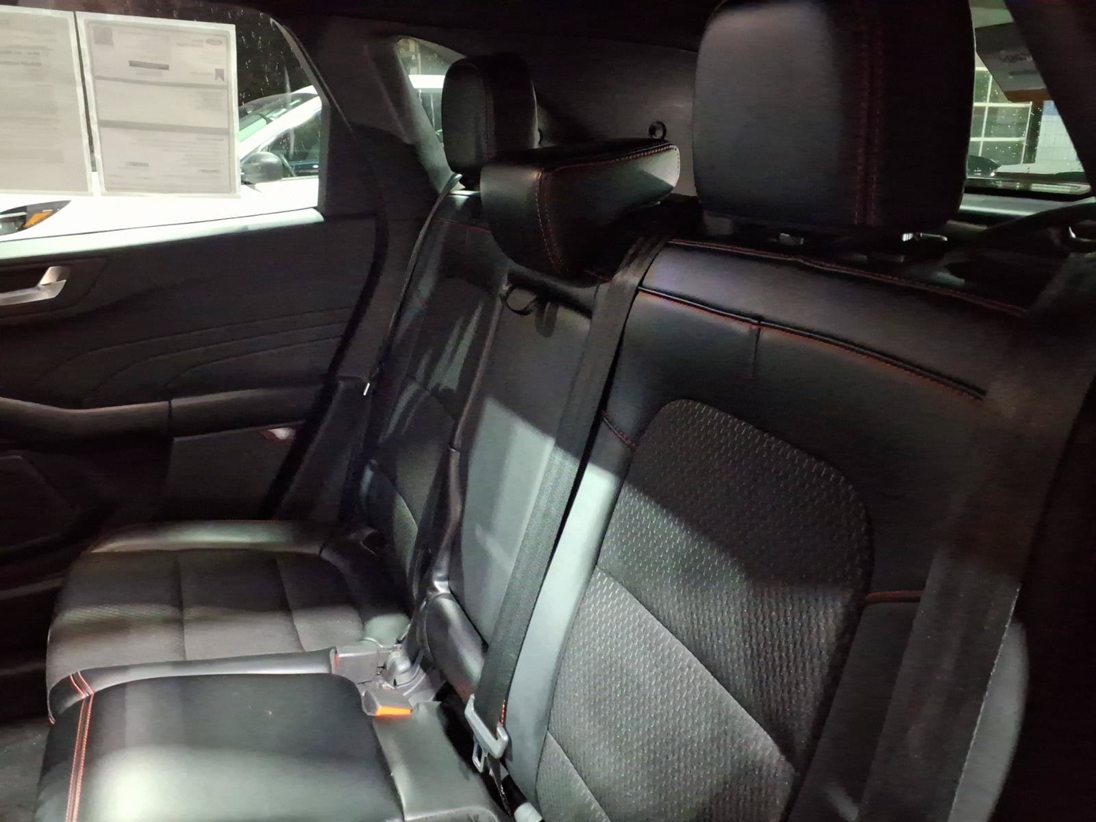 Certified 2025 Ford Escape ST-Line Select AWD/4WD image 13