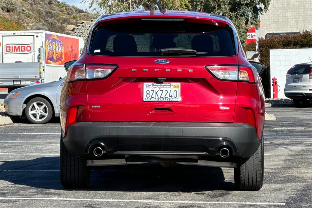 Certified 2021 Ford Escape SE w/ SE Sport Appearance Package image 4